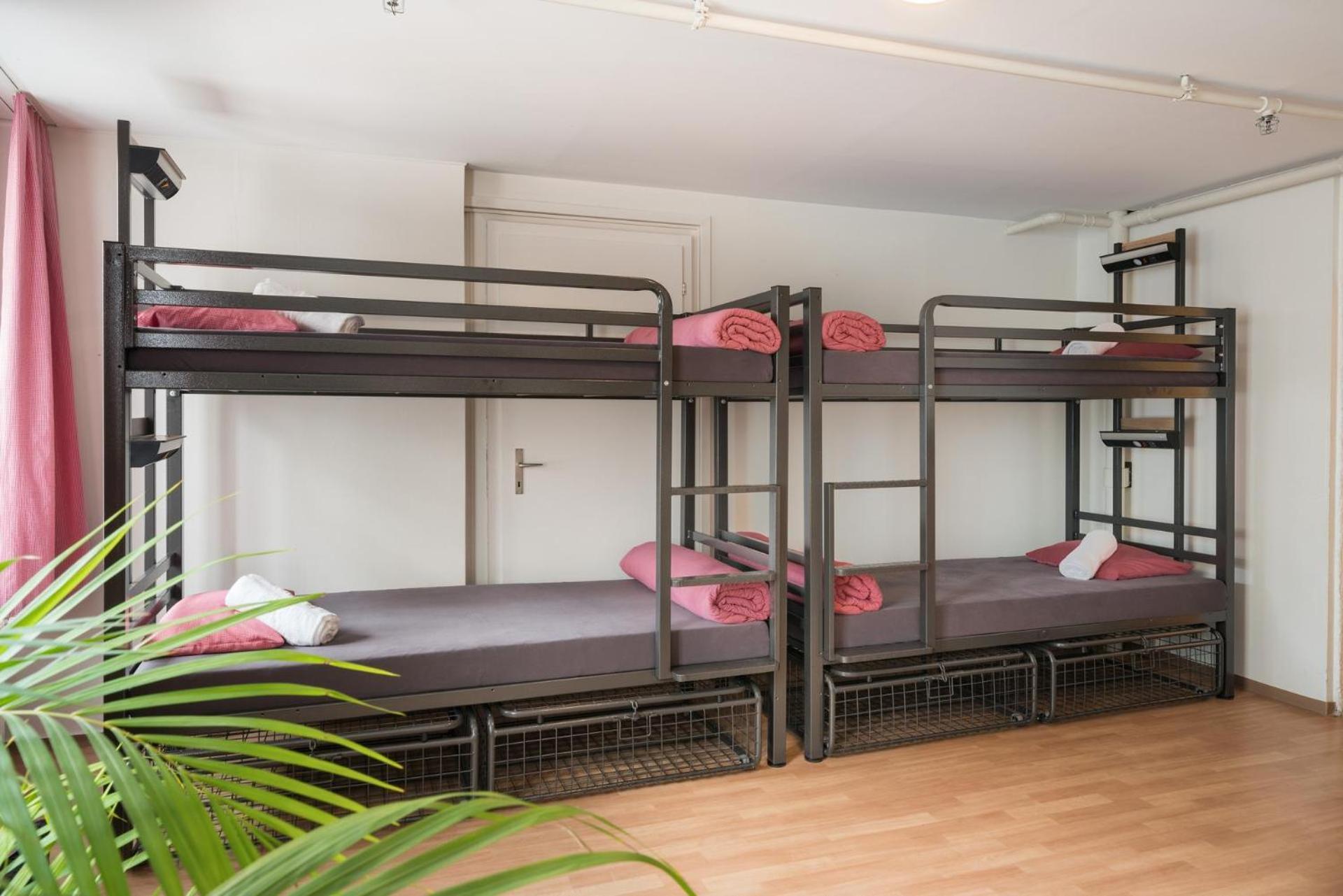 Balmers Hostel Unterseen Buitenkant foto