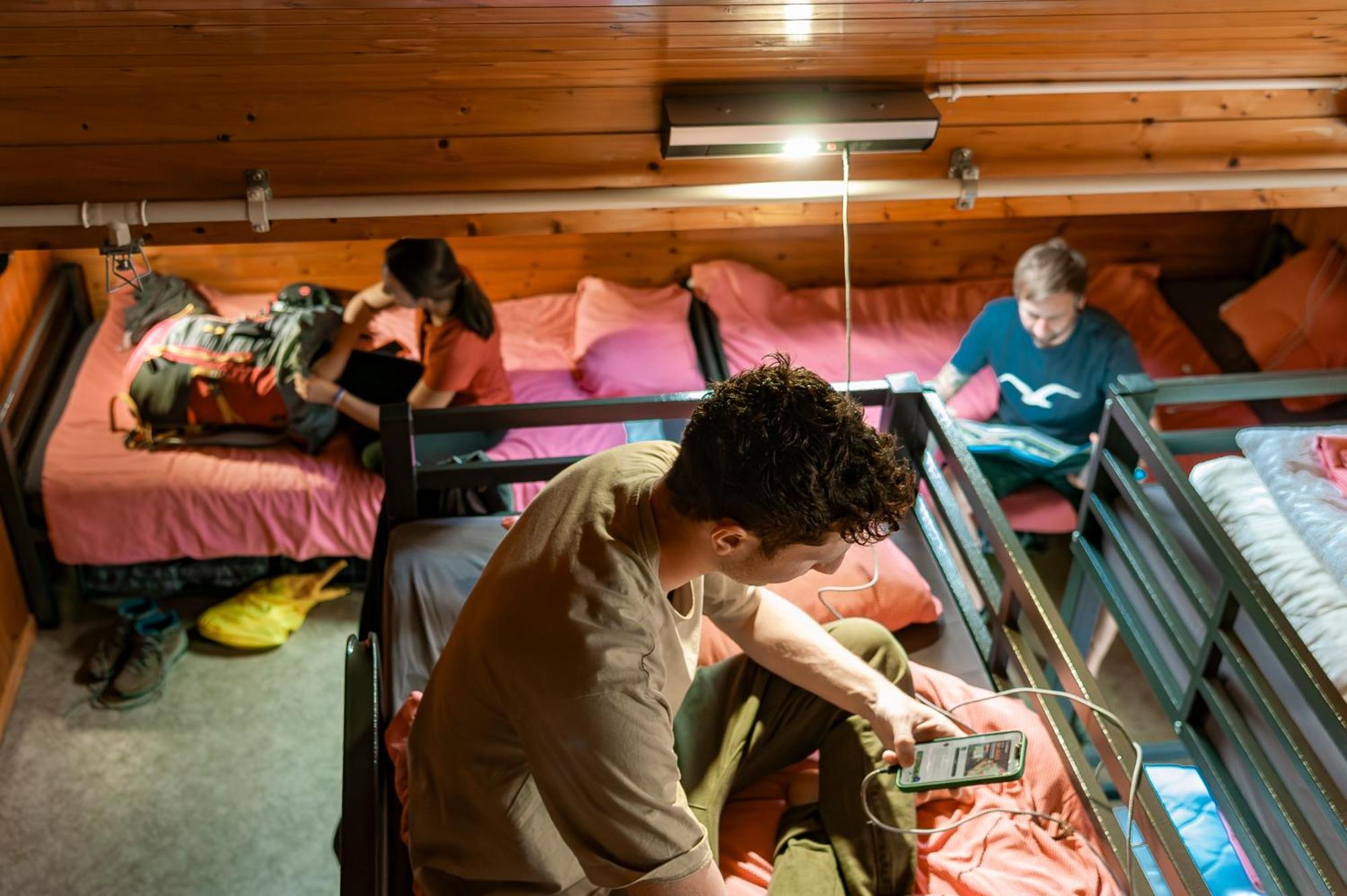 Balmers Hostel Unterseen Buitenkant foto
