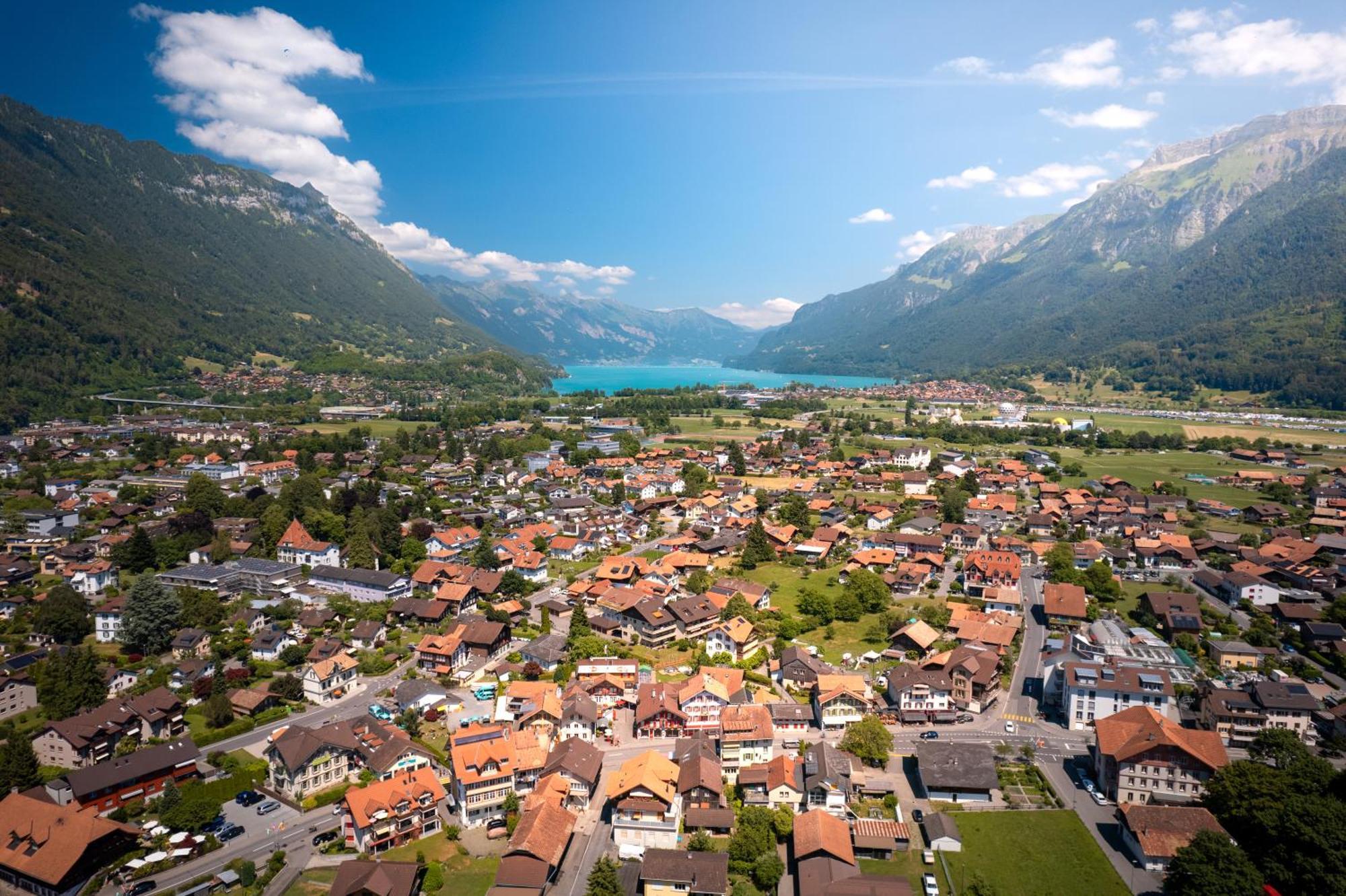 Balmers Hostel Unterseen Buitenkant foto